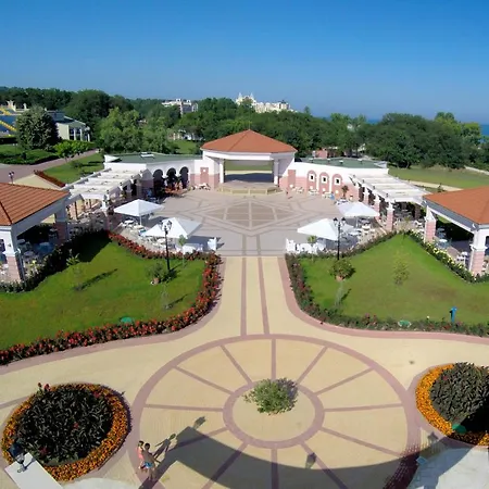 Rezort Duni Pelican 4*