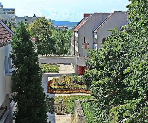 Duni Pelican منتجع