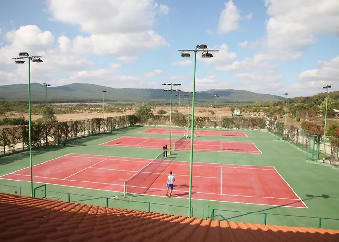 Duni Pelican منتجع 4*